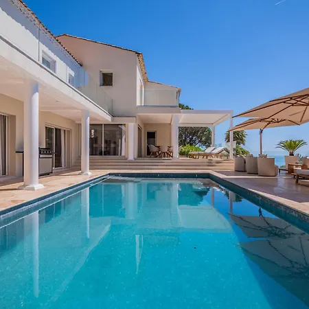 Azureenne De La Nartelle