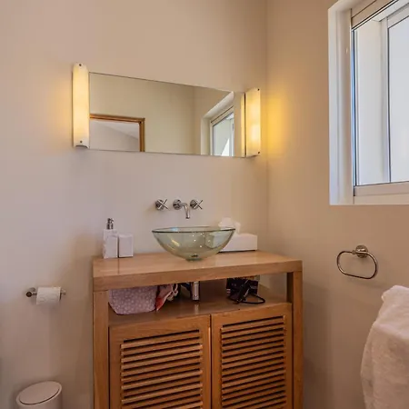 Villa Azureenne De La Nartelle *