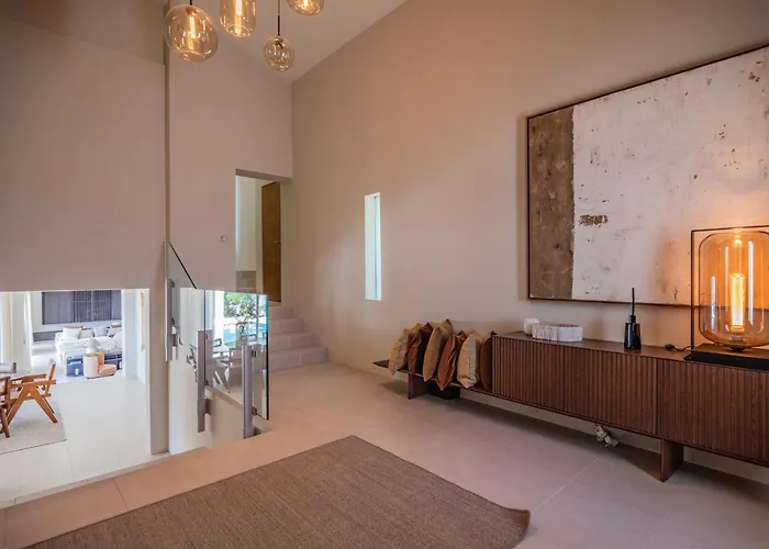 Villa Azureenne De La Nartelle