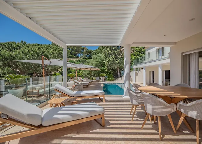 Azureenne De La Nartelle * Sainte-Maxime