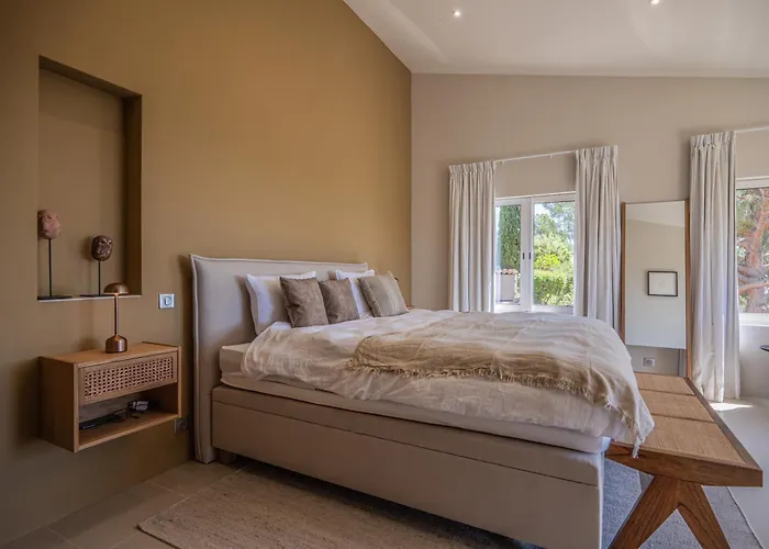 Villa Azureenne De La Nartelle